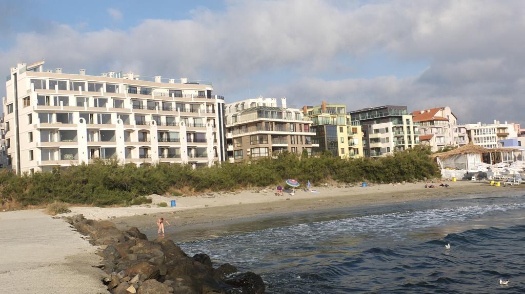 Golden Sea View Apartments Pomorie Exterior photo